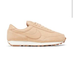 Nike Women's Beige Sneakers